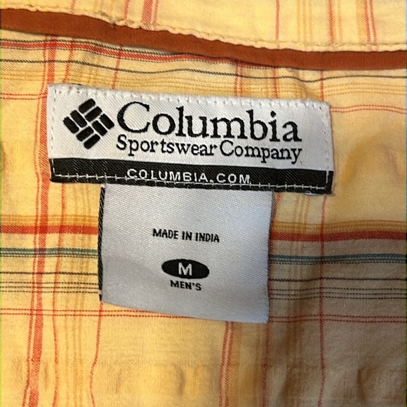 Size Med. Columbia Top - Picture 4 of 4